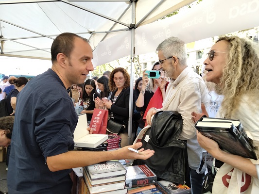 Ven a vernos a la parada en Paseo de Gracia, 36 